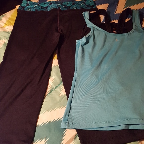 MATCHING DRI TECH WORKOUT SET NWT - Picture 3 of 5